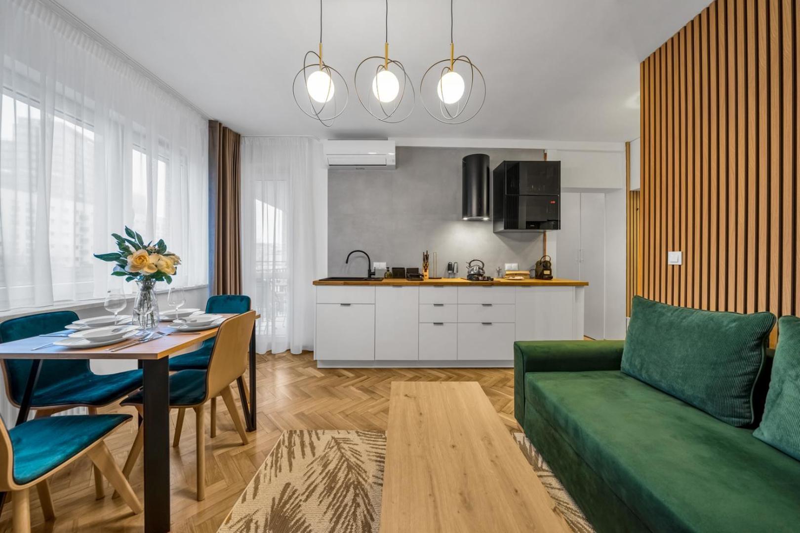 - Balcony, Location - By Rentujemy Apartment Warschau